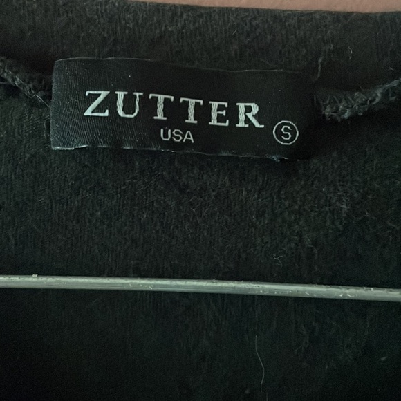 Women’s Top - Picture 3 of 3